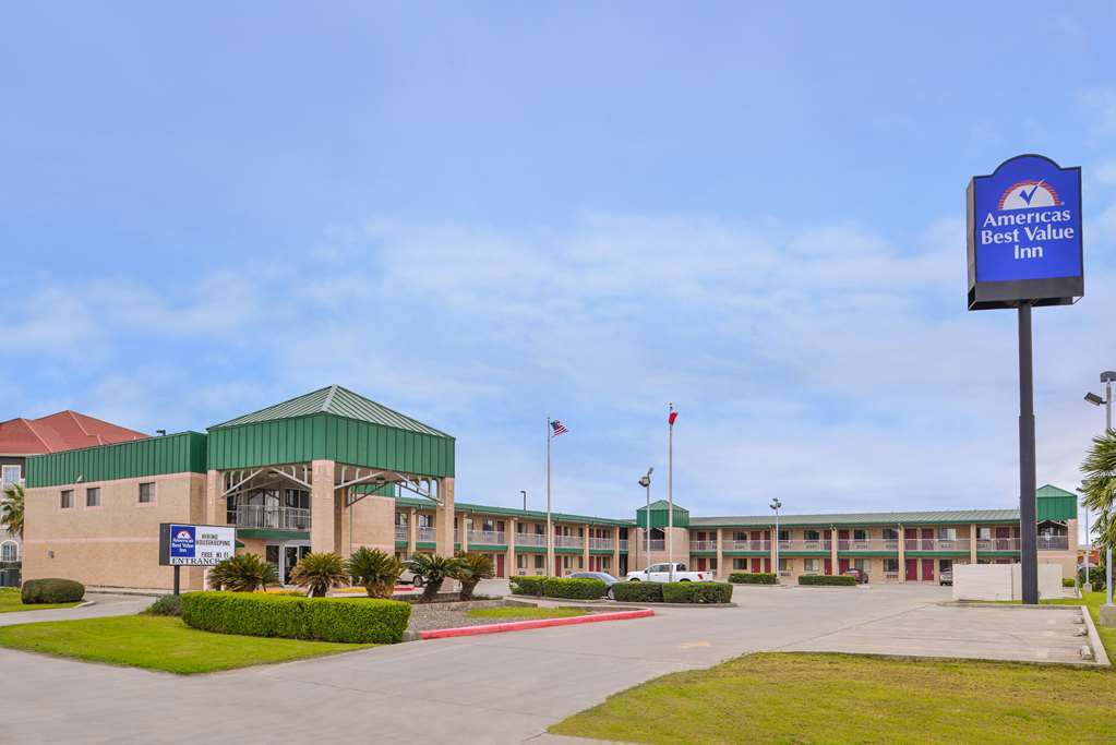 Hotel Super 8 By Wyndham Seguin Exteriér fotografie